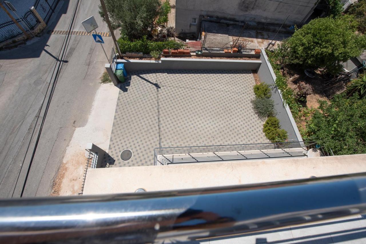 Sunny Attic Apartment With Balcony & Modern City Apartment With Outdoor Area, No Balcony Trogir Kültér fotó